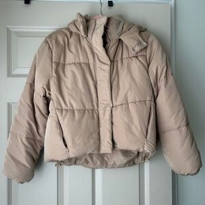 Love Tree Women’s cropped Beige Puffer Jacket